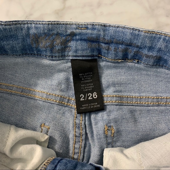 Mossimo Bermuda ripped Jean shorts - Picture 3 of 3